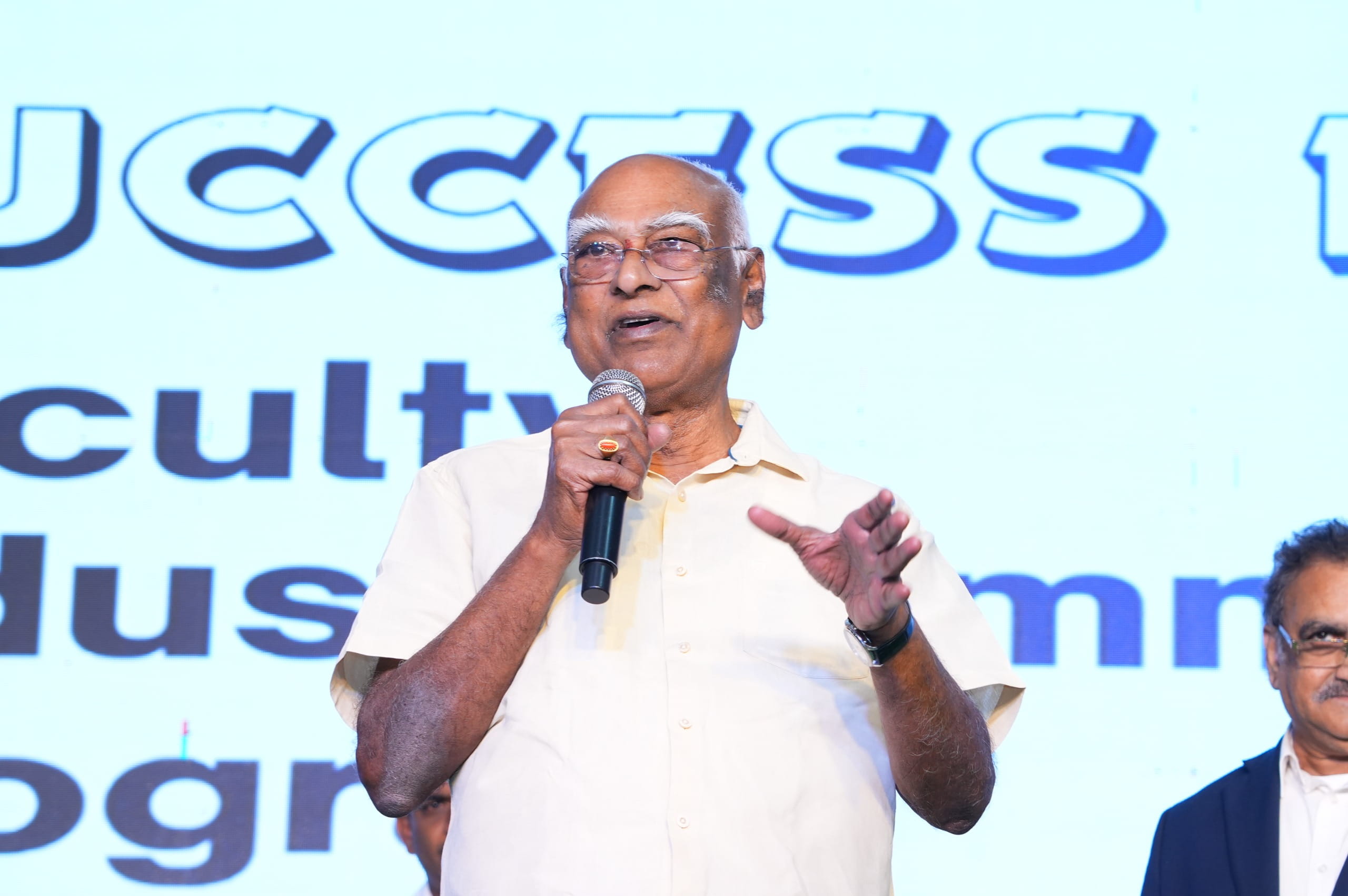 assets/spacenews/Lavu Rathaiah Chairman Vignans University.jpg
